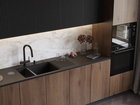 Taki-69-2-L_UIF-side_GB_Akita-S_GB_OM-03_GB_ROLL-01_silicone_S-01_GB (1).jpg